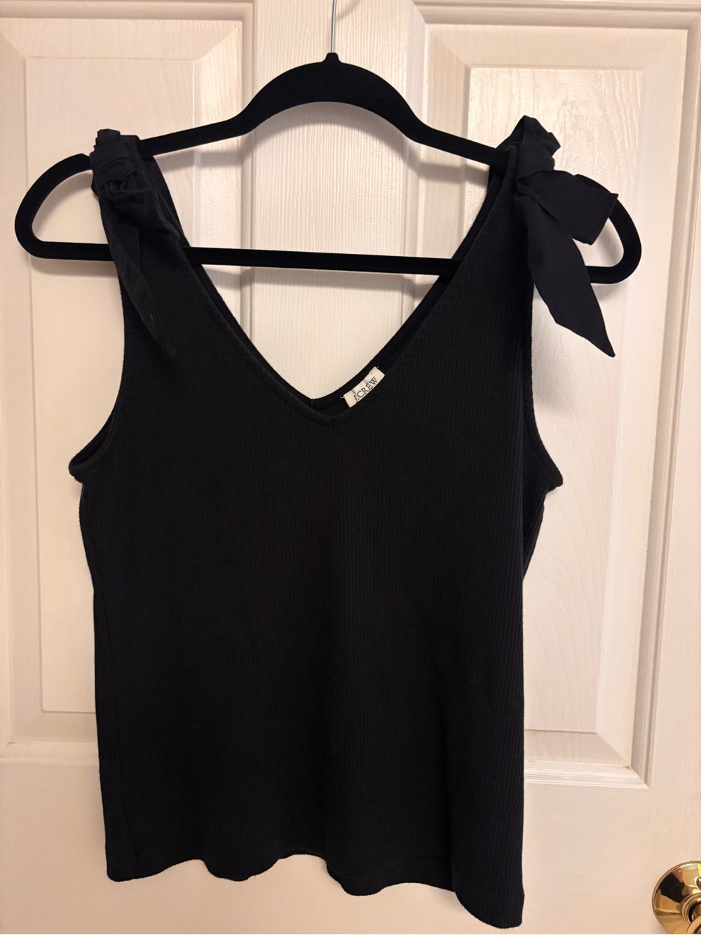 Black Tie-Shoulder Ribbed V-Neck Tank Top